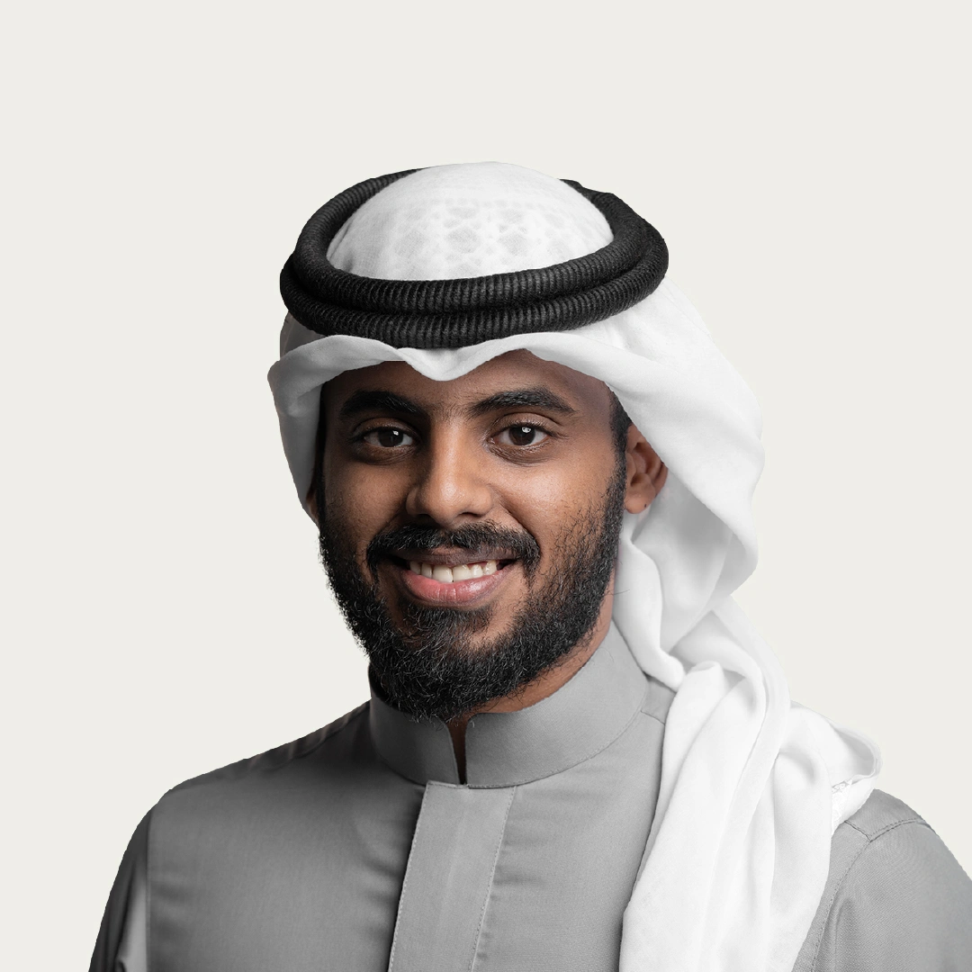 ياسر علي